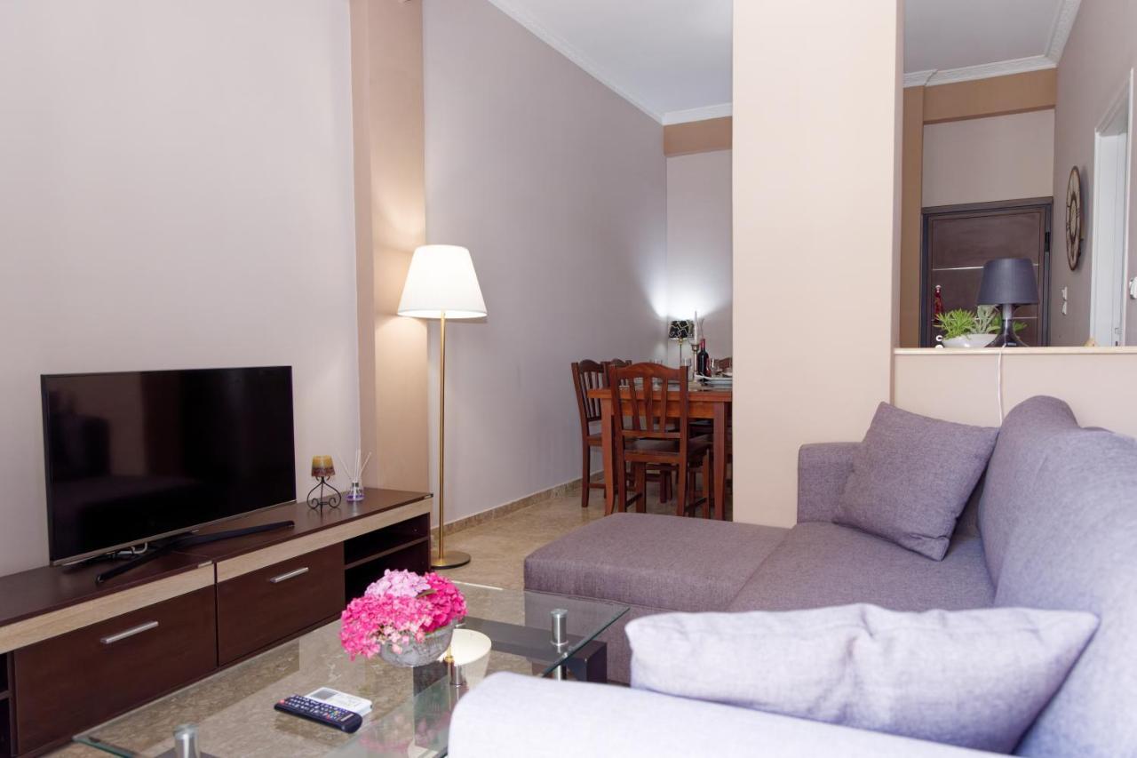 Serenity Apartment Kalamata Extérieur photo