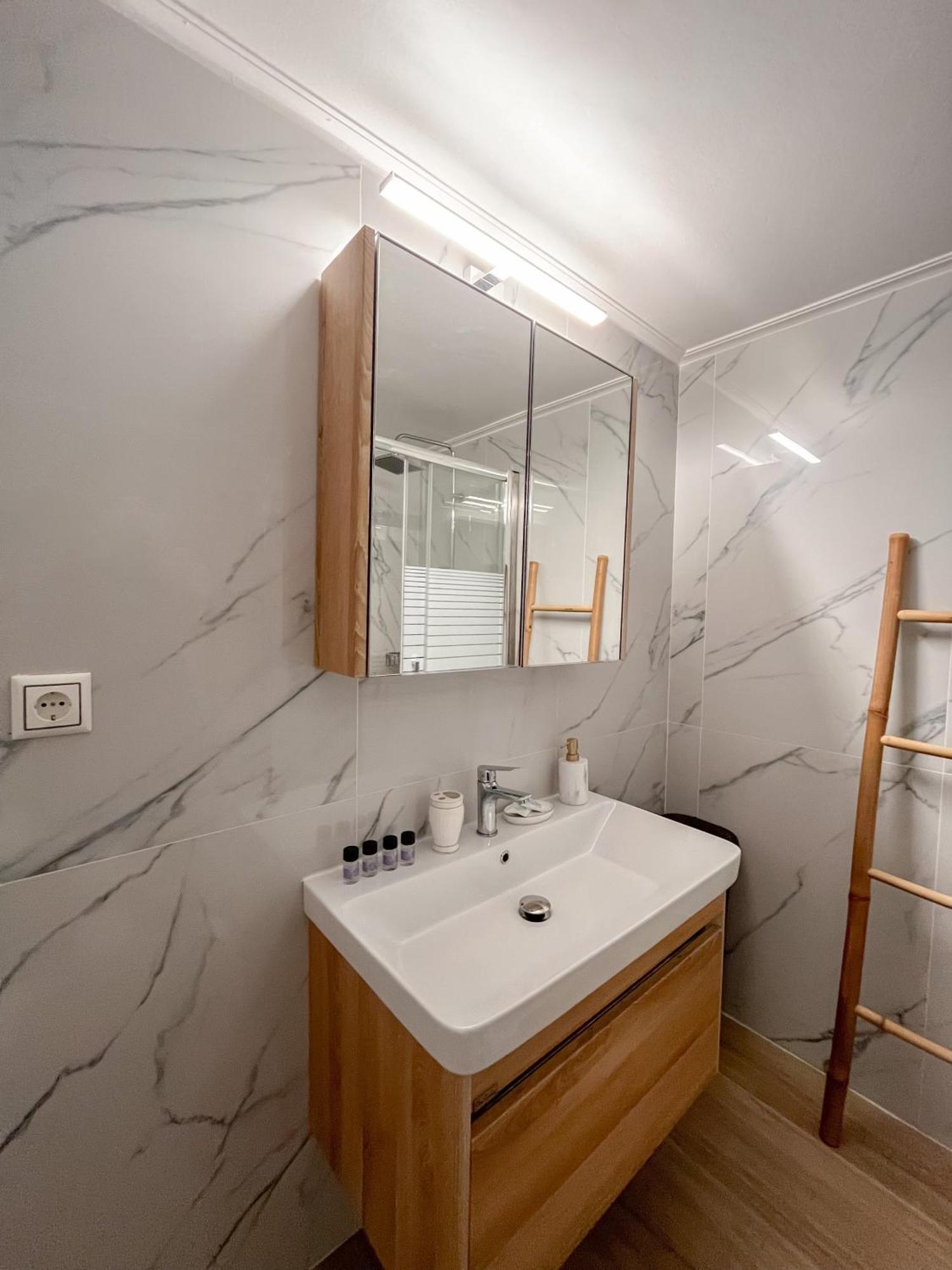 Serenity Apartment Kalamata Extérieur photo