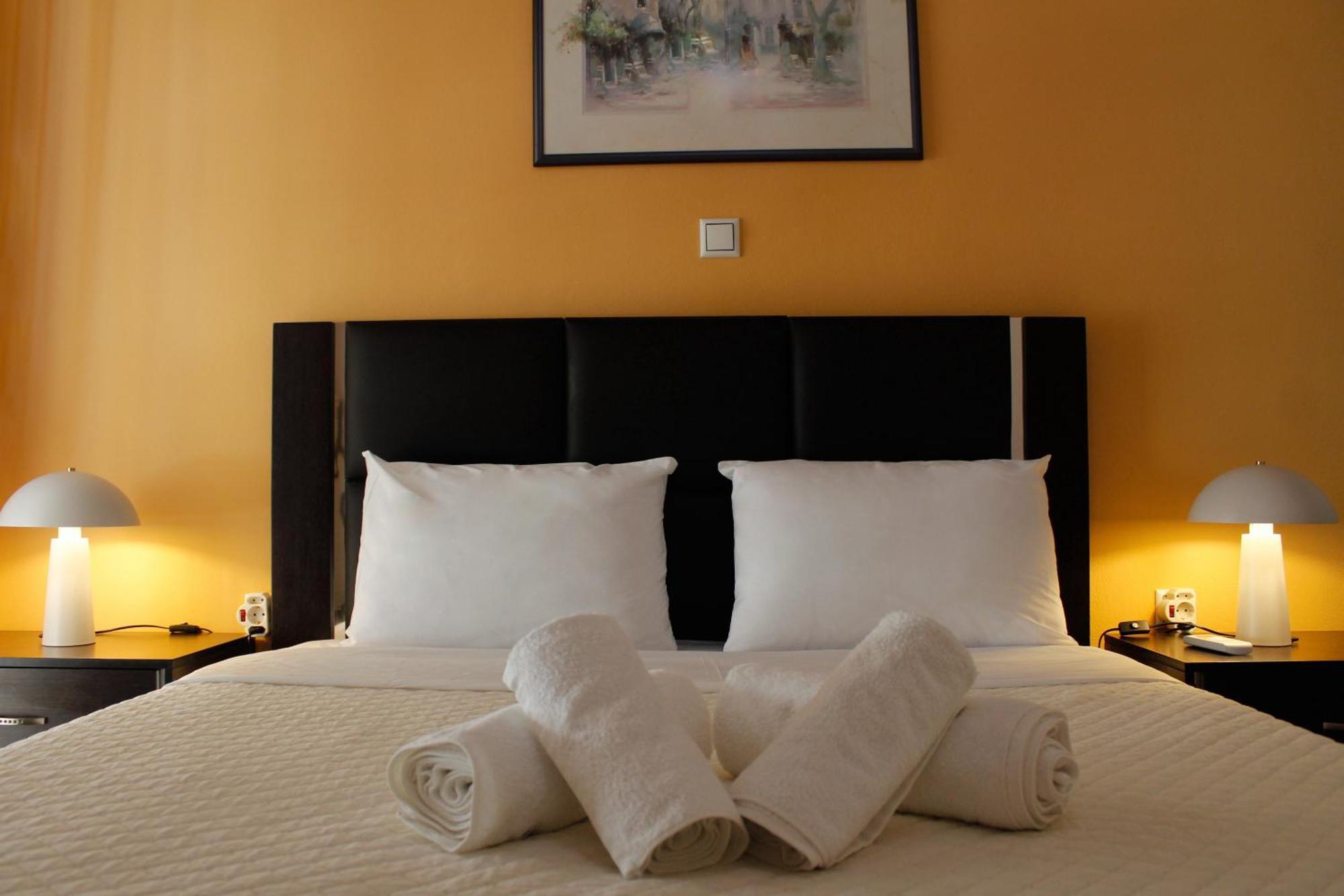 Serenity Apartment Kalamata Extérieur photo
